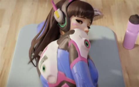 d.va shows a little too much|D.va shows off a little too much